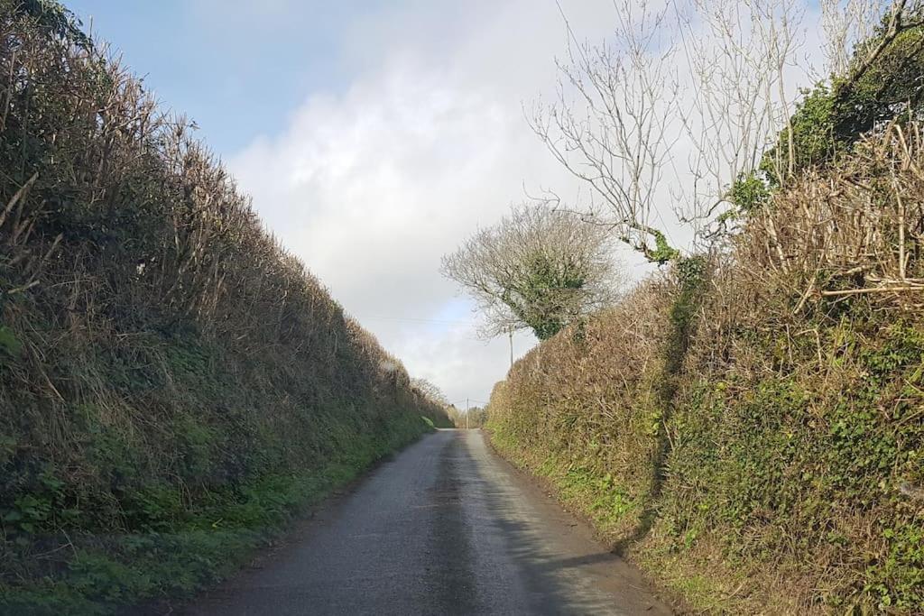 De-Vollard, Cornish Cottage, Lovely Village Saltash Bagian luar foto
